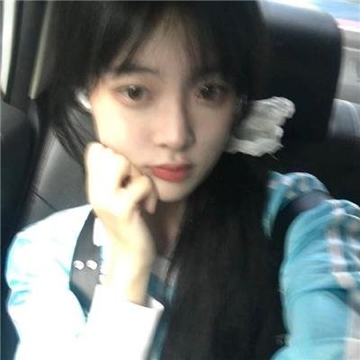 少女与海怪封面